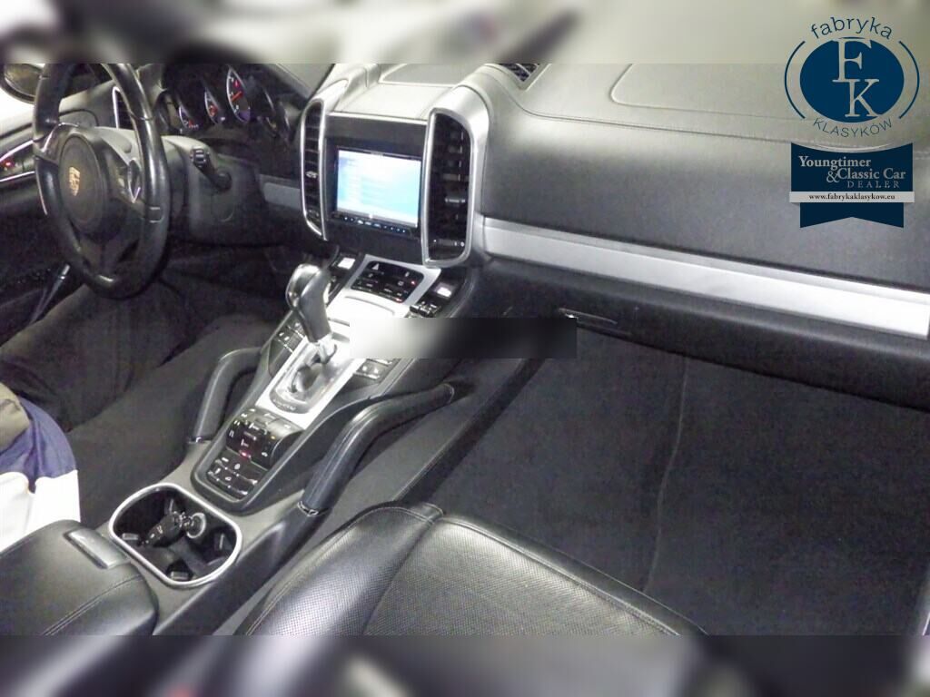 PORSCHE CAYENNE 4WD TURBO 2012 - zdjęcie 5