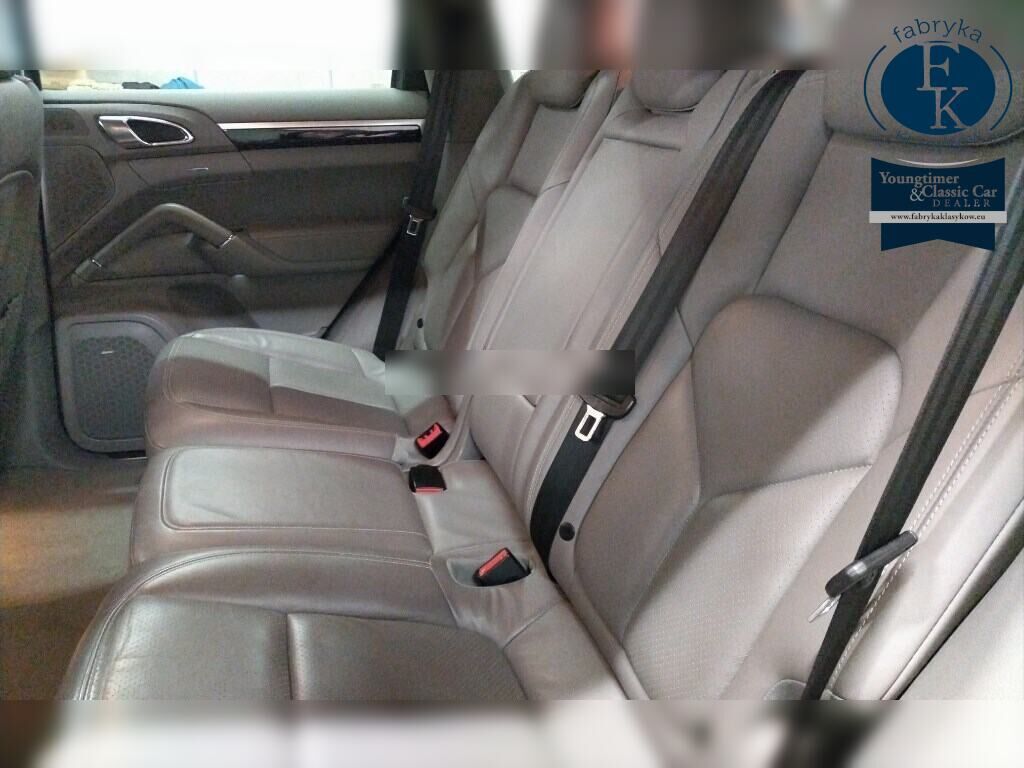PORSCHE CAYENNE 4WD S 2011 - zdjęcie 8