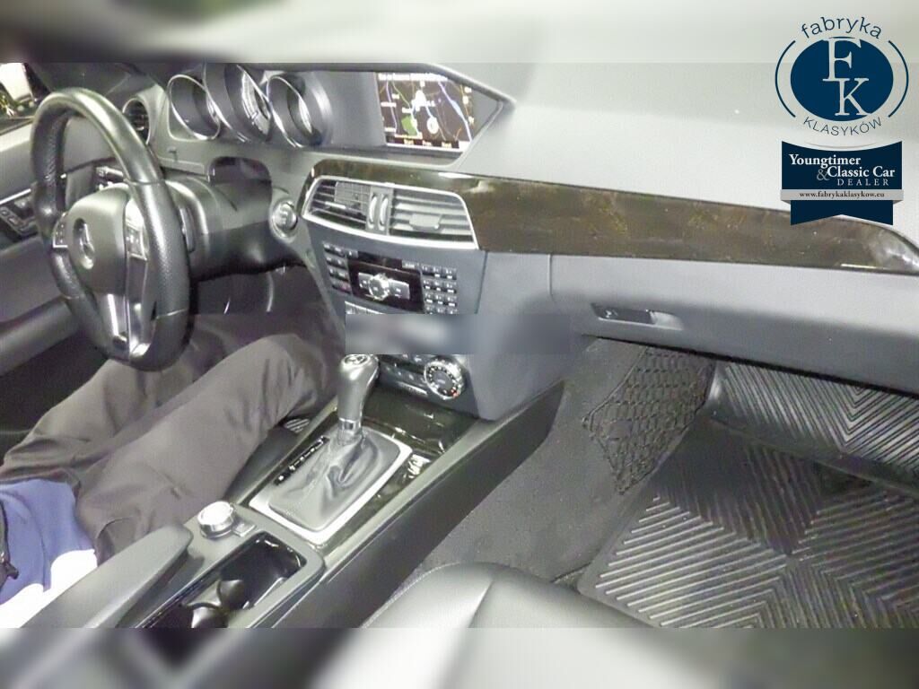 MERCEDES BENZ C-CLASS 4D C350 BLUEEFFICIENCY AVANTGARDE 2012 - zdjęcie 5