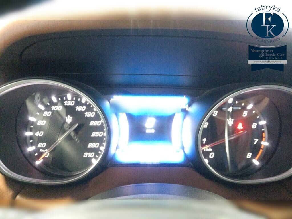 MASERATI LEVANTE 4WD S 2017 - zdjęcie 8
