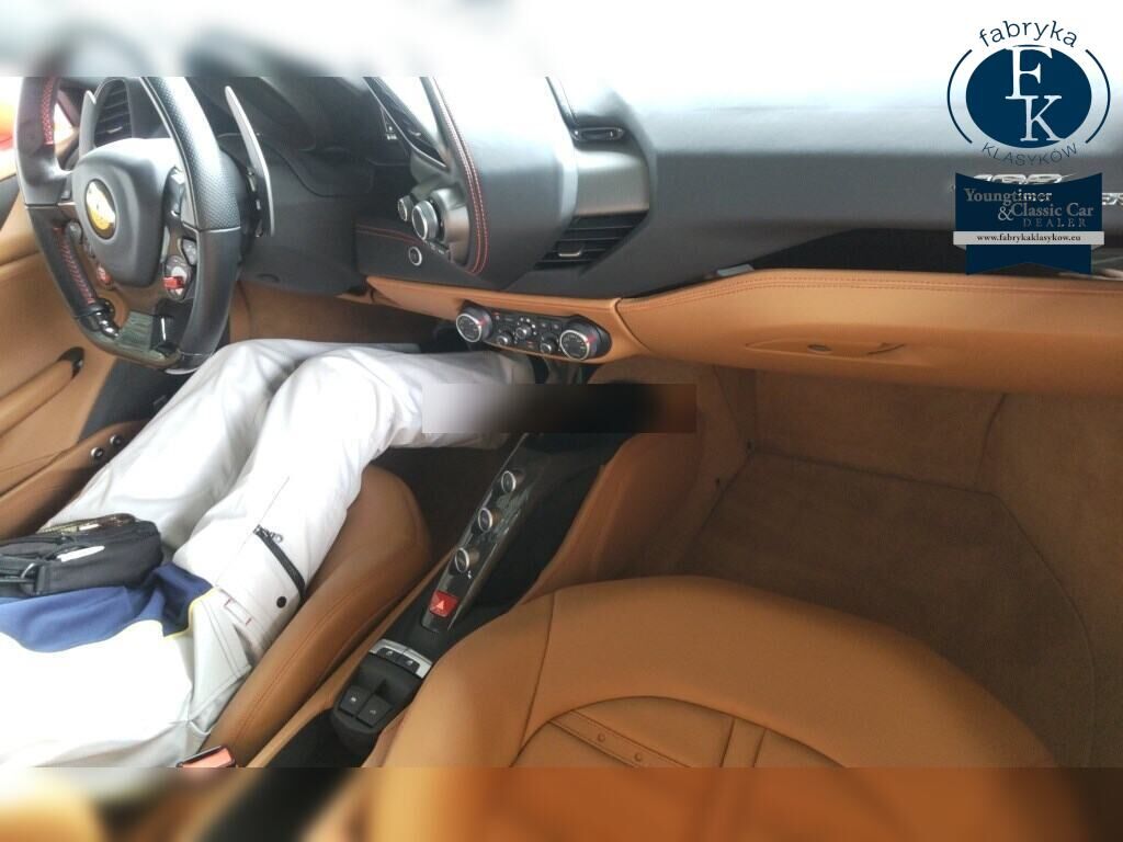 FERRARI 488 SPIDER BASE GRADE 2018 - zdjęcie 5