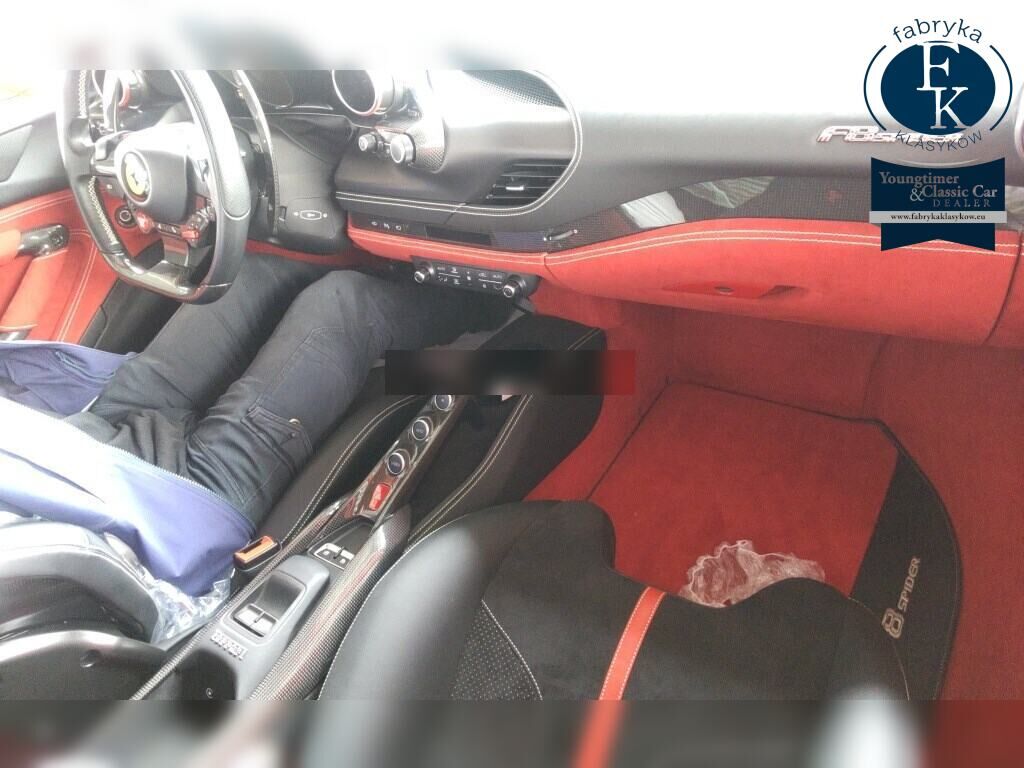 FERRARI F8 SPIDER BASE GRADE 2023 - zdjęcie 5