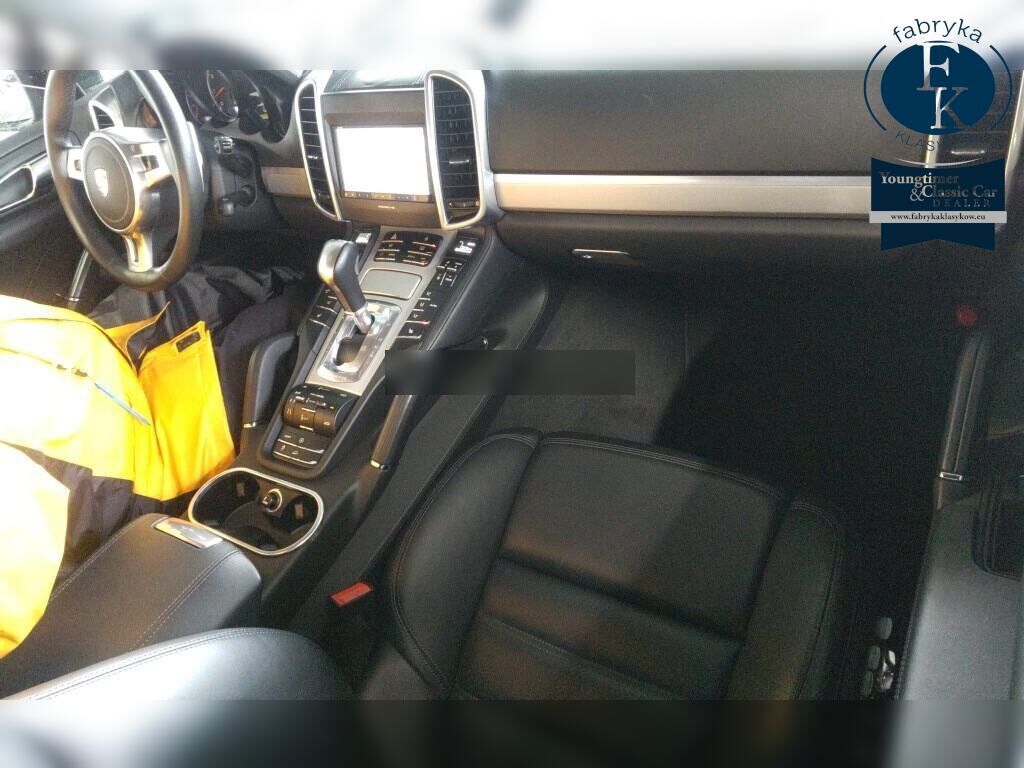 PORSCHE CAYENNE 4WD TURBO 2012 - zdjęcie 5