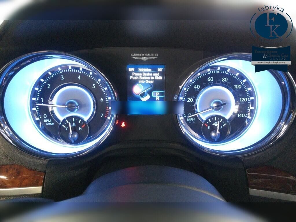 CHRYSLER 300 2013 - zdjęcie 8