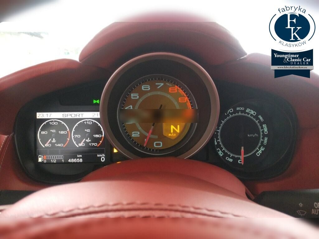 FERRARI CALIFORNIA BASE GRADE 2018 - zdjęcie 8