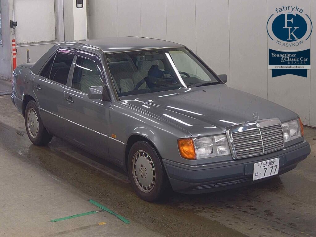 MERCEDES BENZ MEDIUM CLASS 4D 300E 1992 - aukcja, lot 75655