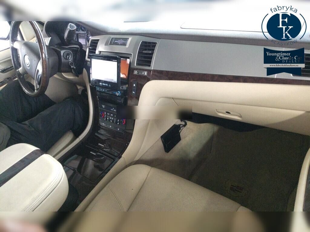 CADILLAC ESCALADE 4WD ESV 2011 - zdjęcie 5