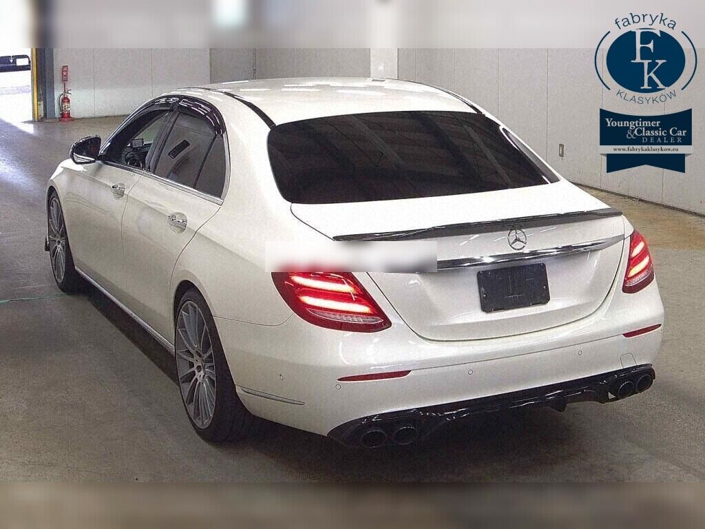 MERCEDES BENZ E-CLASS 4D 4WD E400 4MATIC EXCLUSIVE 2017 - zdjęcie 4