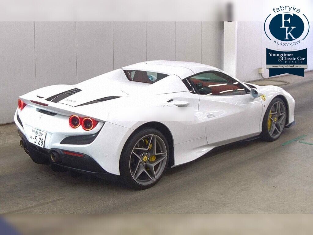 FERRARI F8 SPIDER BASE GRADE 2021 - zdjęcie 7