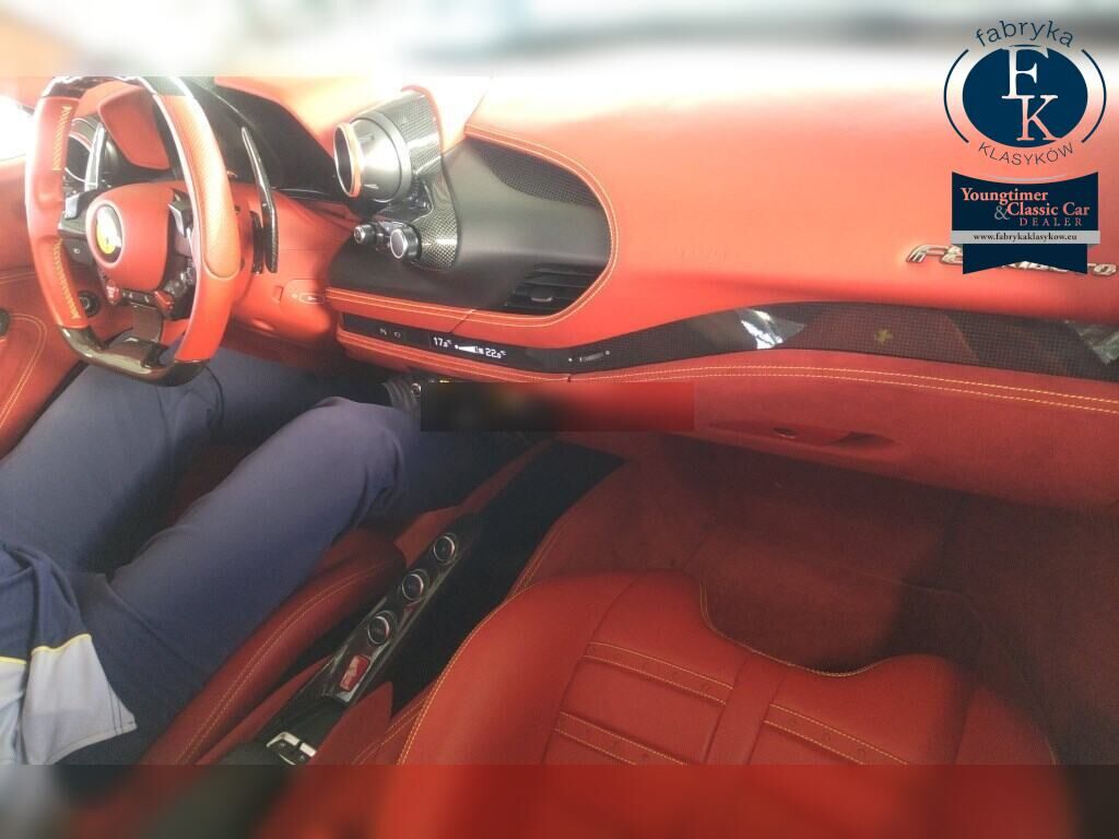 FERRARI F8 TRIBUTO BASE GRADE 2021 - zdjęcie 5