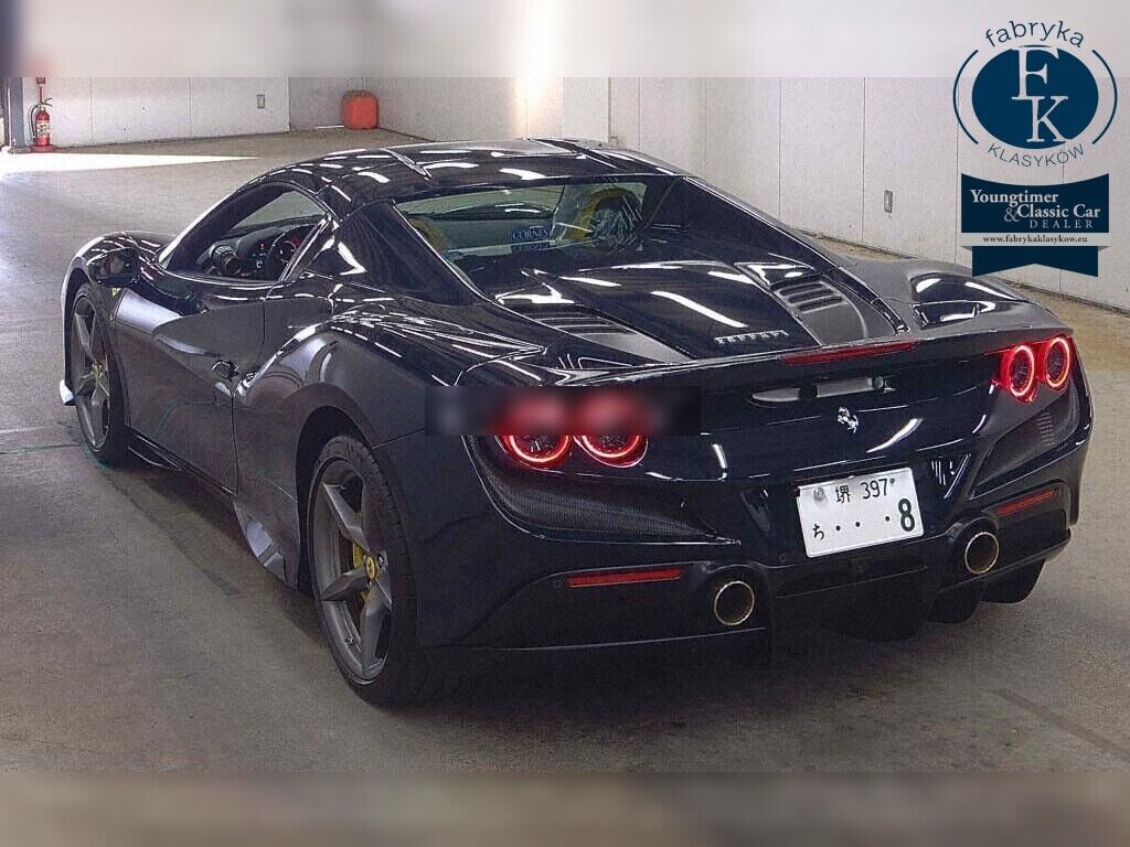 FERRARI F8 SPIDER BASE GRADE 2023 - zdjęcie 4