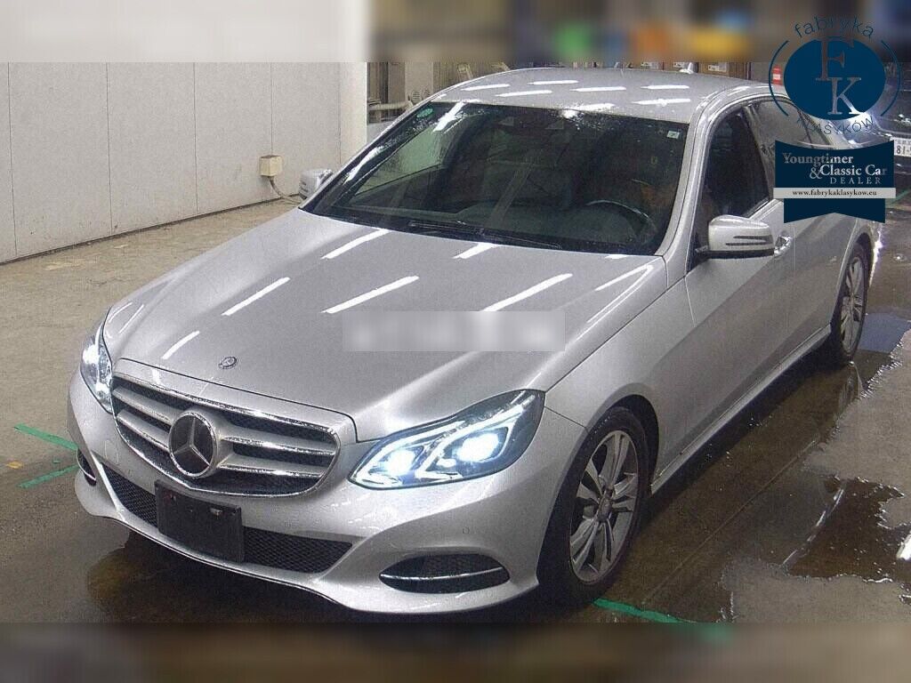 MERCEDES BENZ E-CLASS 4D 4WD E300 4MATIC AVANTGARDE 2013 - zdjęcie 6
