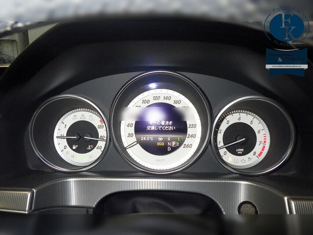 MERCEDES BENZ E-CLASS 4D 4WD E300 4MATIC AVANTGARDE 2013 - zdjęcie 8