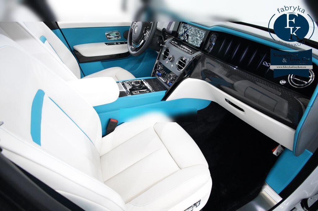 ROLLS-ROYCE CULLINAN 4WD BLACK BADGE 2026 - zdjęcie 11