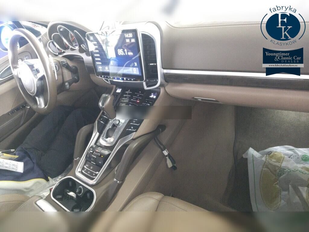 PORSCHE CAYENNE 4WD TURBO 2011 - zdjęcie 5
