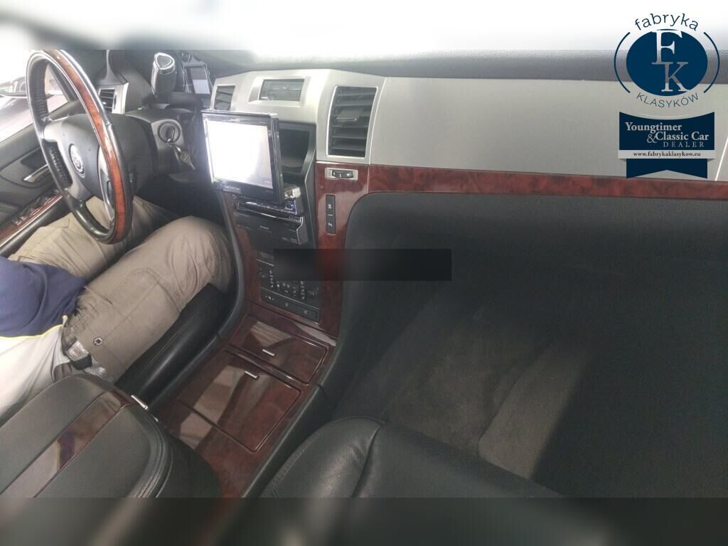CADILLAC ESCALADE 4WD ESV 2010 - zdjęcie 5
