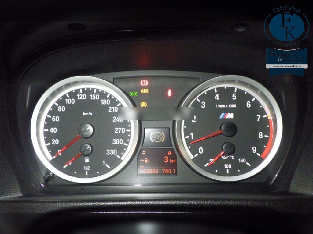 BMW M3 4D M3 2010 - zdjęcie 8