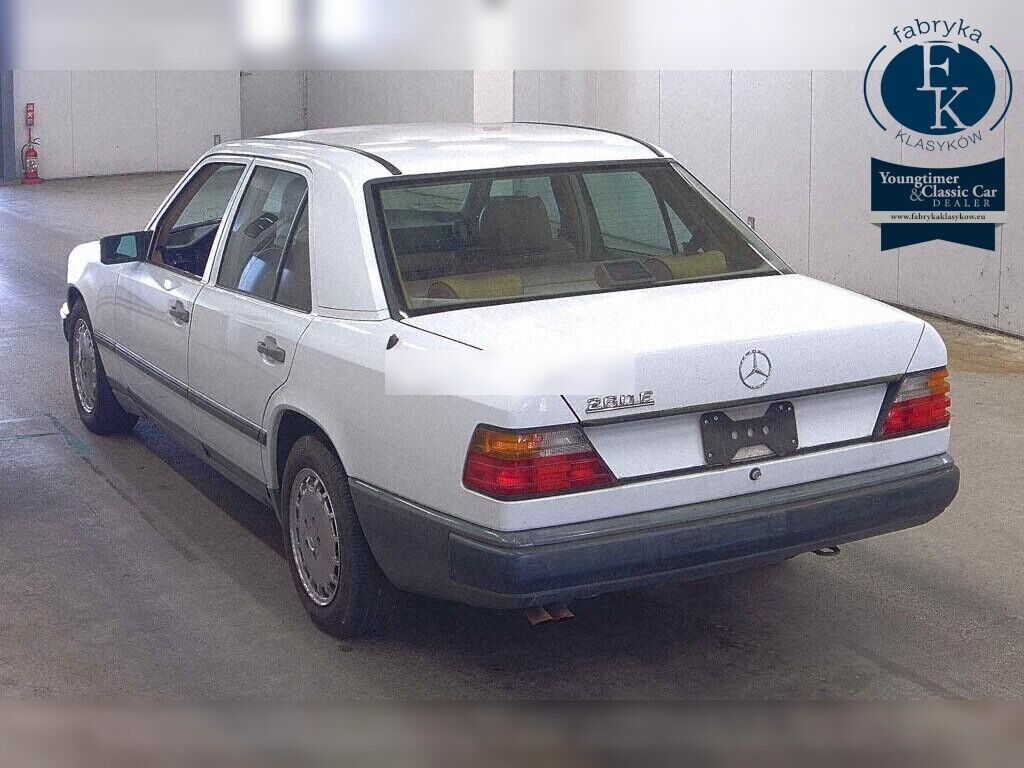 MERCEDES BENZ E-CLASS 4D OTHERS 2019 - zdjęcie 4