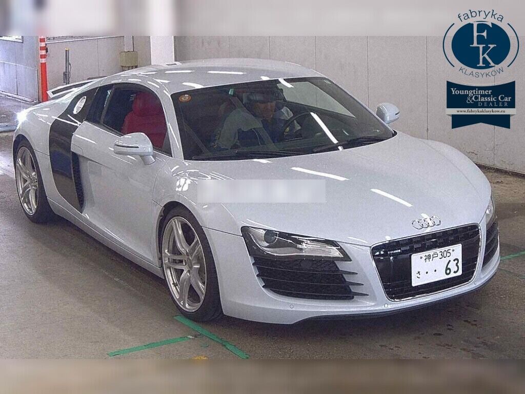 AUDI R8 4WD 4.2FSI QUATTRO 2011 - zdjęcie 3