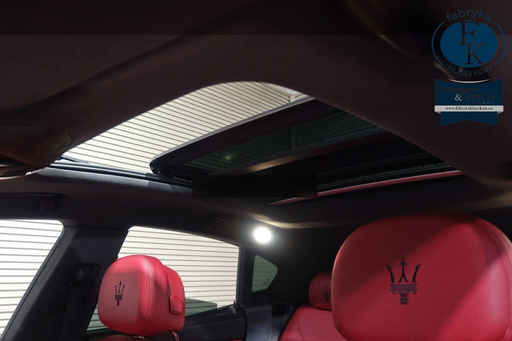 MASERATI LEVANTE 4WD S 2016 - zdjęcie 12