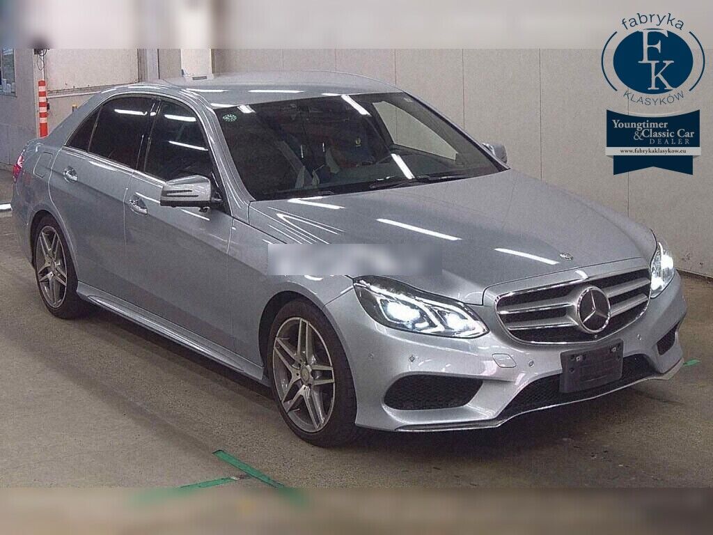 MERCEDES BENZ E-CLASS 4D 4WD E300 4MATIC AVANTGARDE AMG SPORTS P 2015 - zdjęcie 3