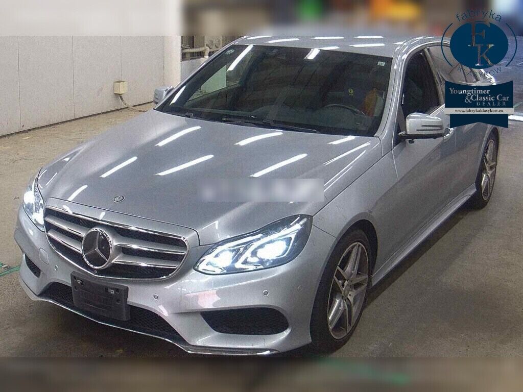 MERCEDES BENZ E-CLASS 4D 4WD E300 4MATIC AVANTGARDE AMG SPORTS P 2015 - zdjęcie 6