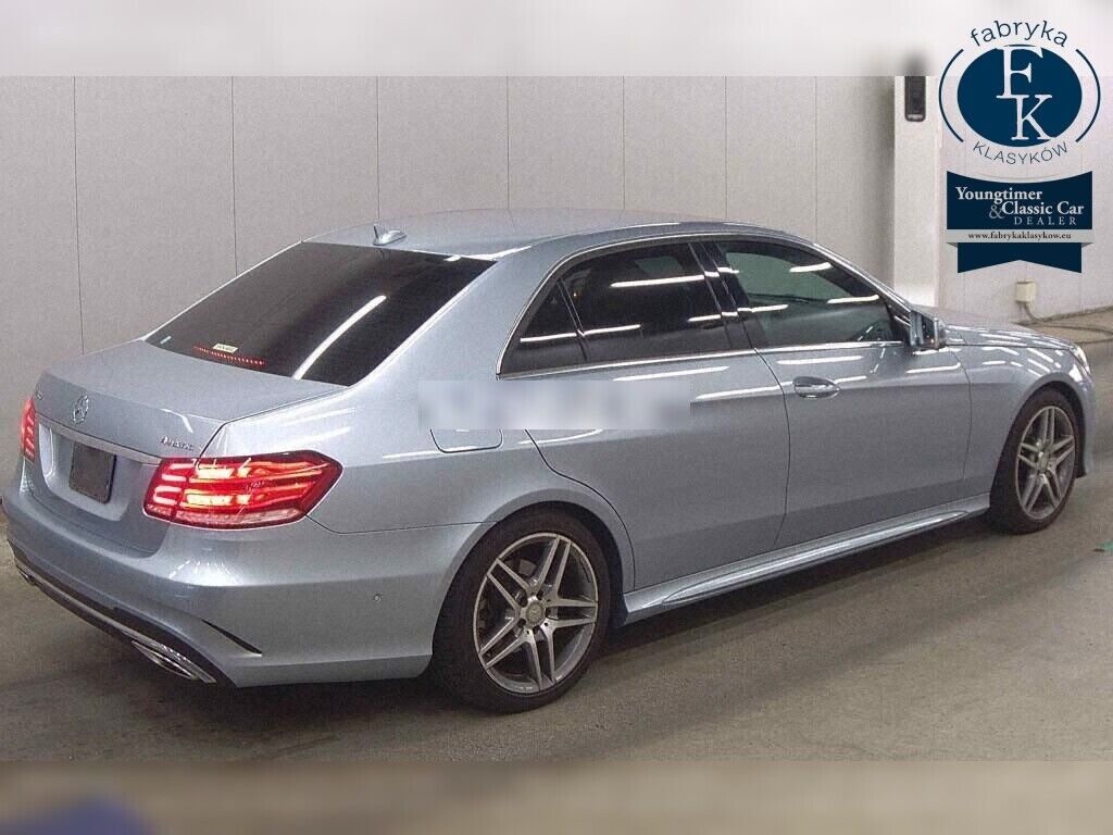 MERCEDES BENZ E-CLASS 4D 4WD E300 4MATIC AVANTGARDE AMG SPORTS P 2015 - zdjęcie 7