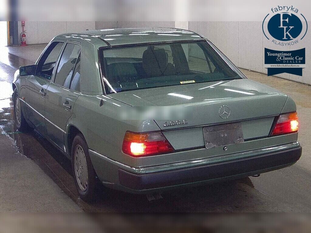 MERCEDES BENZ MEDIUM CLASS 4D 300E 1989 - zdjęcie 4
