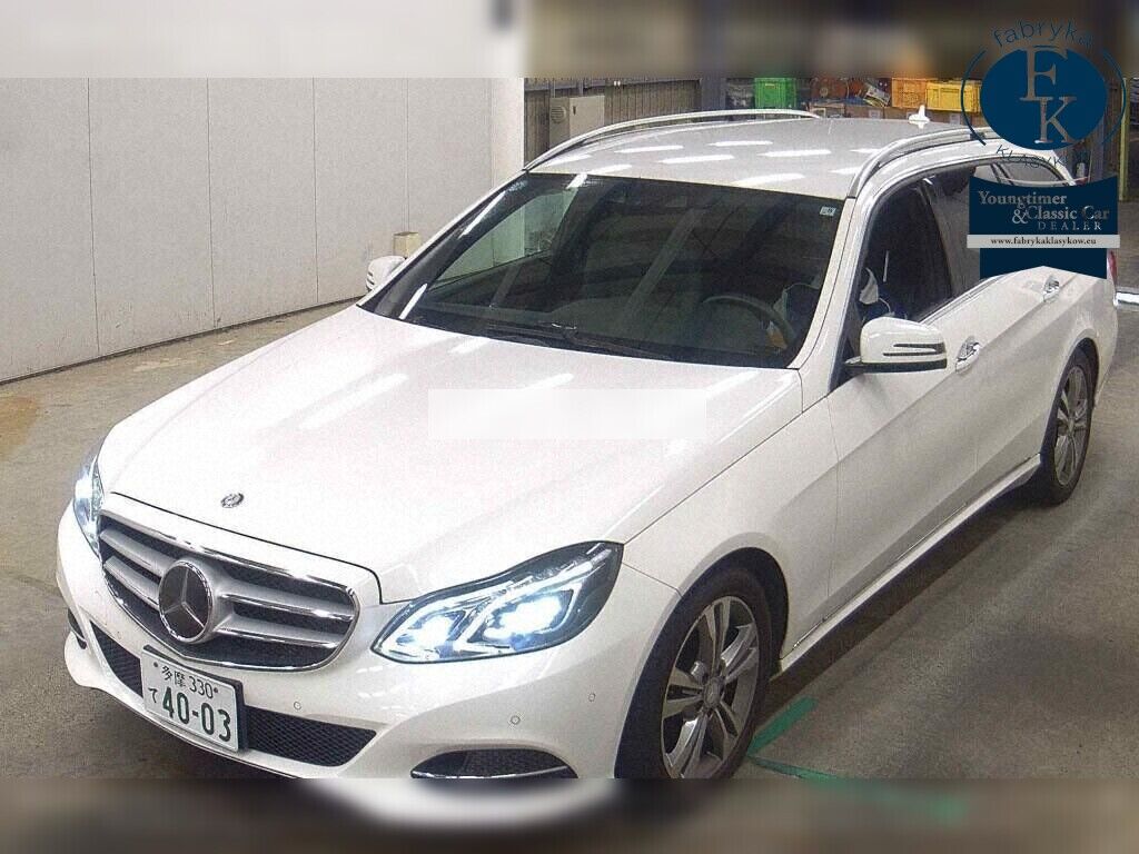 MERCEDES BENZ E-CLASS STATIONWAGON 4WD E300 4MATIC STATIONWAGON AVANTGARDE 2013 - zdjęcie 6