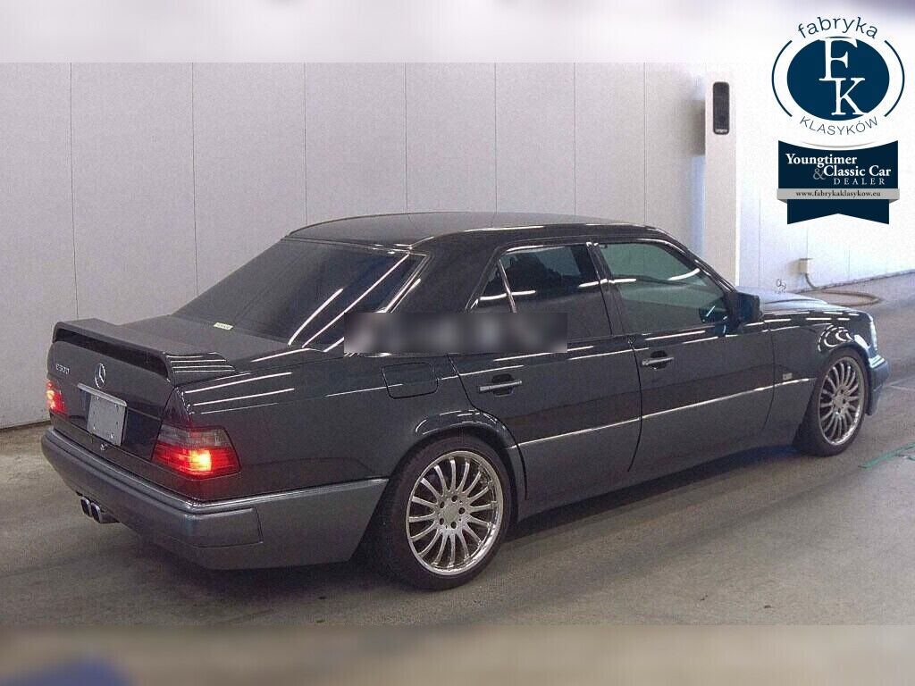 MERCEDES BENZ E-CLASS 4D E500 1993 - zdjęcie 7