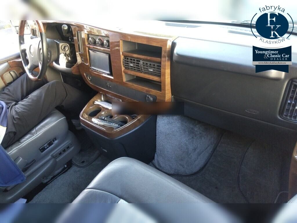 CHEVROLET CHEVROLET EXPRESS 4WD 2010 - zdjęcie 5