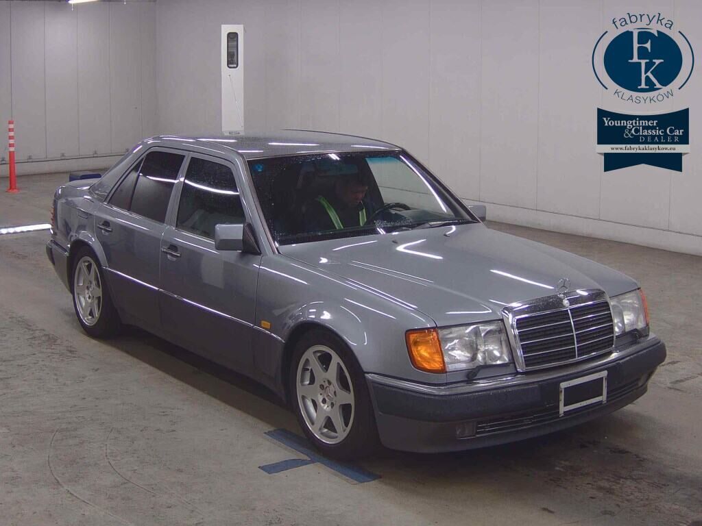 MERCEDES BENZ MEDIUM CLASS 4D 500E 1993 - aukcja, lot 80004