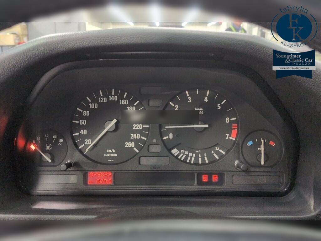 BMW 5 SERIES 4D 525I 1994 - zdjęcie 8