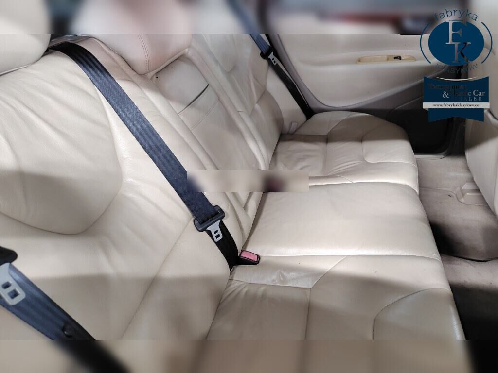 VOLVO V70 2.4 2005 - zdjęcie 8