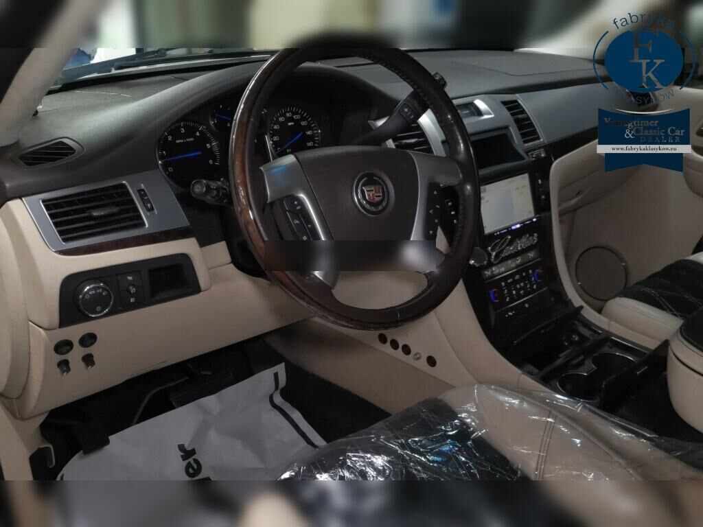 CADILLAC ESCALADE 4WD 2010 - zdjęcie 5
