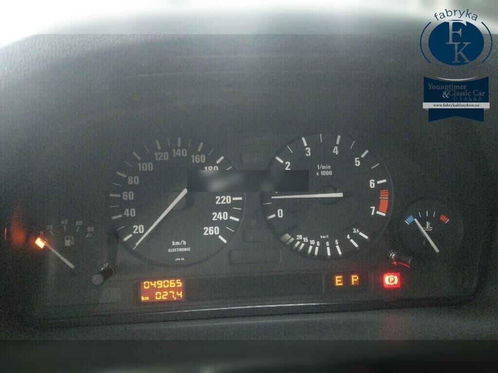 BMW 5 SERIES 4D 525I 1994 - zdjęcie 8