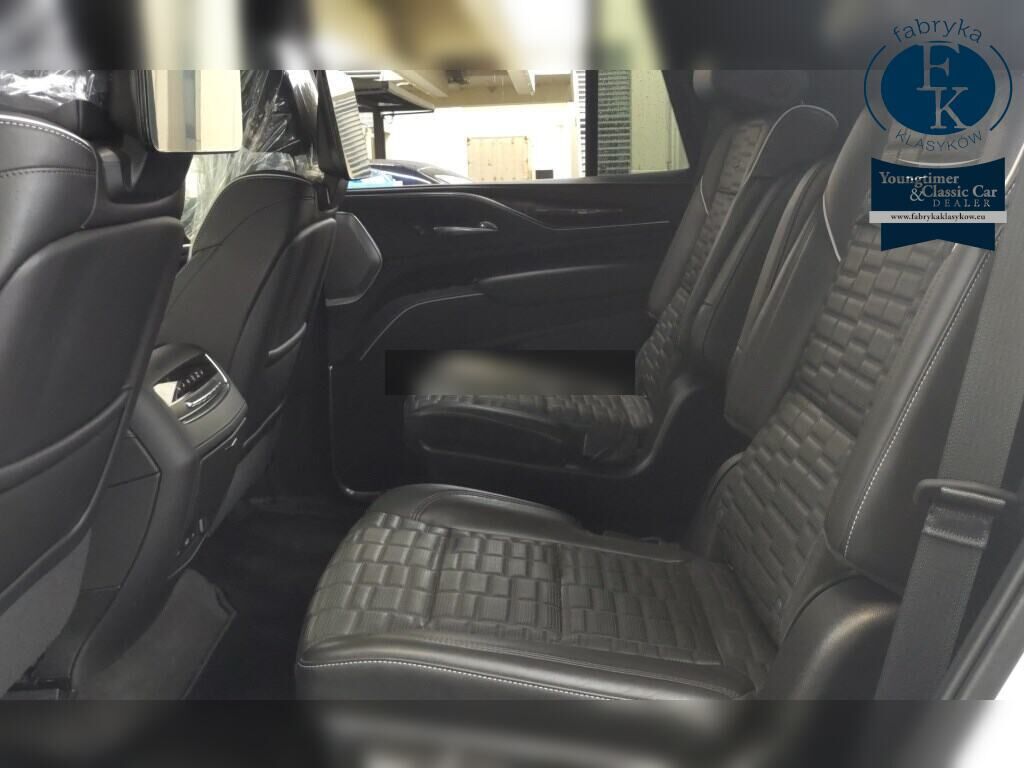 CADILLAC ESCALADE 4WD PLATINUM 2023 - zdjęcie 8