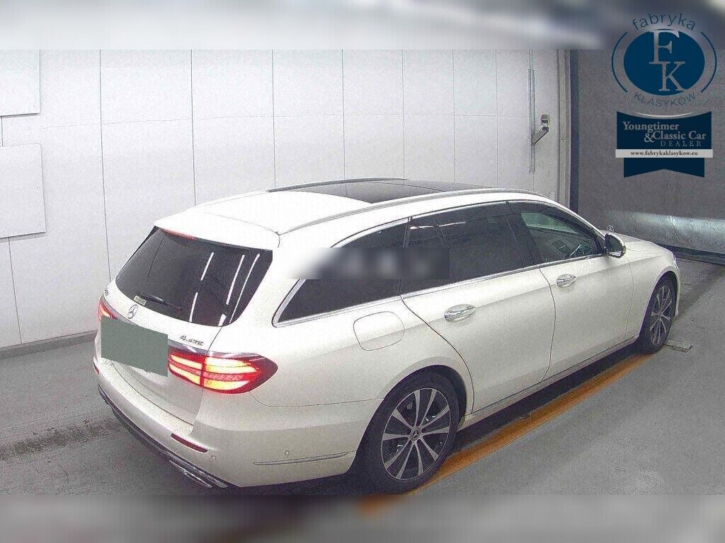 MERCEDES BENZ E-CLASS STATIONWAGON 4WD E450 4MATIC STATIONWAGON EXCLUSIVE 2018 - zdjęcie 7