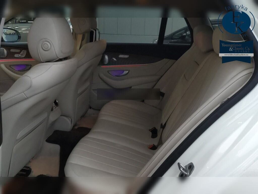 MERCEDES BENZ E-CLASS STATIONWAGON 4WD E450 4MATIC STATIONWAGON EXCLUSIVE 2018 - zdjęcie 8
