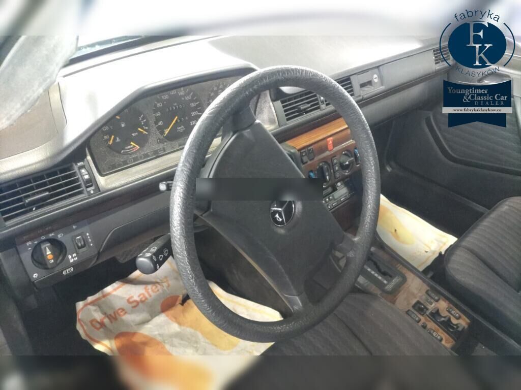 MERCEDES BENZ MEDIUM CLASS 4D 1990 - zdjęcie 5