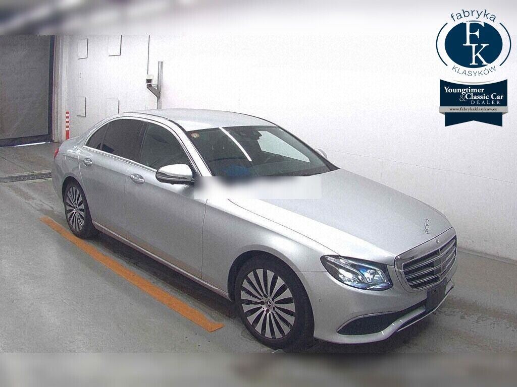 MERCEDES BENZ E-CLASS 4D 4WD E400 4MATIC EXCLUSIVE 2018 - zdjęcie 3