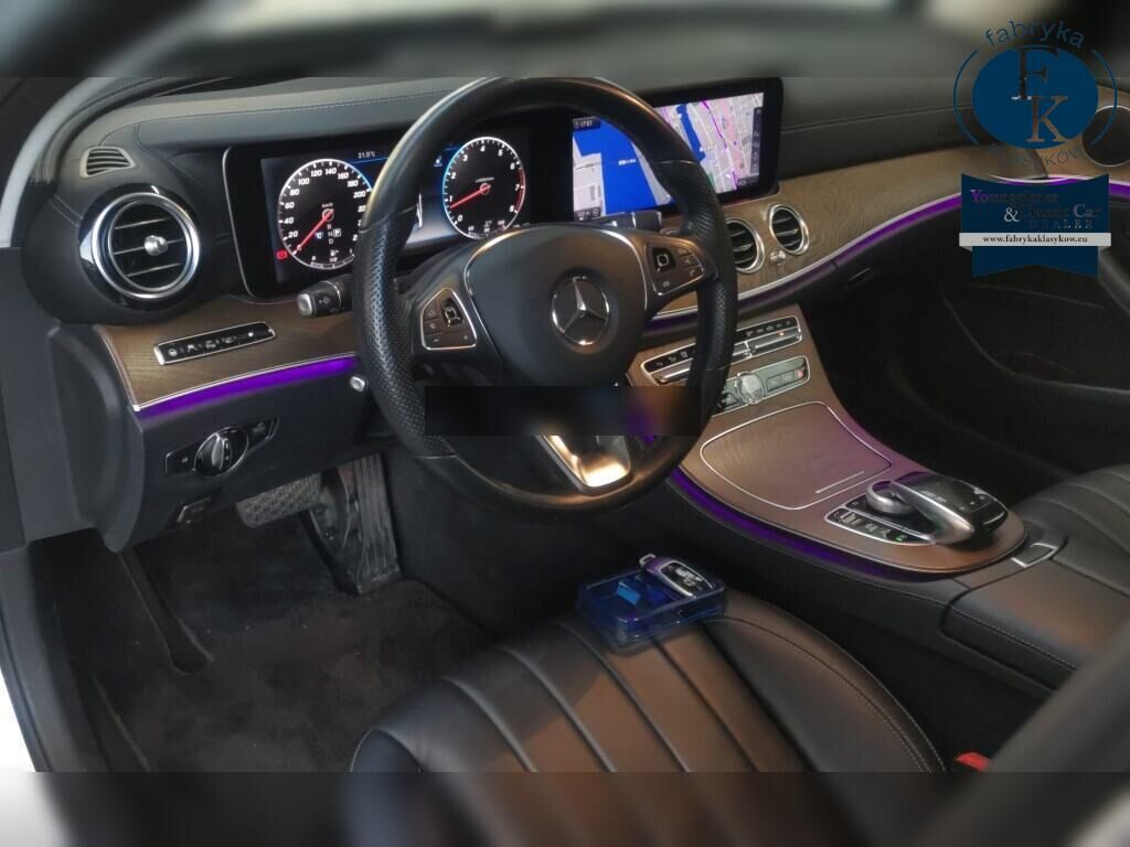 MERCEDES BENZ E-CLASS 4D 4WD E400 4MATIC EXCLUSIVE 2018 - zdjęcie 5