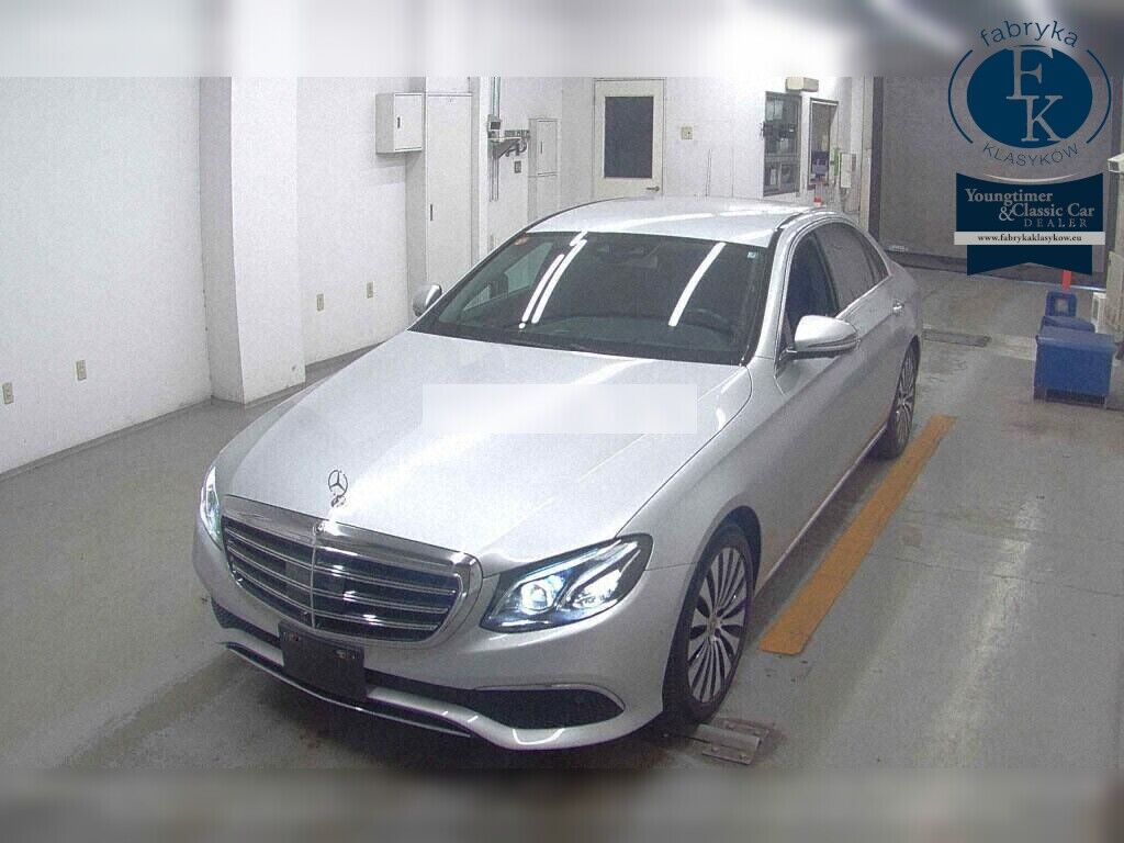 MERCEDES BENZ E-CLASS 4D 4WD E400 4MATIC EXCLUSIVE 2018 - zdjęcie 6