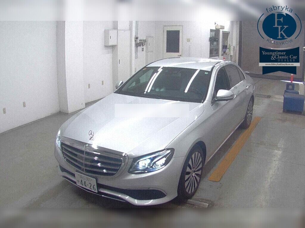 MERCEDES BENZ E-CLASS 4D 4WD E400 4MATIC EXCLUSIVE 2018 - zdjęcie 6