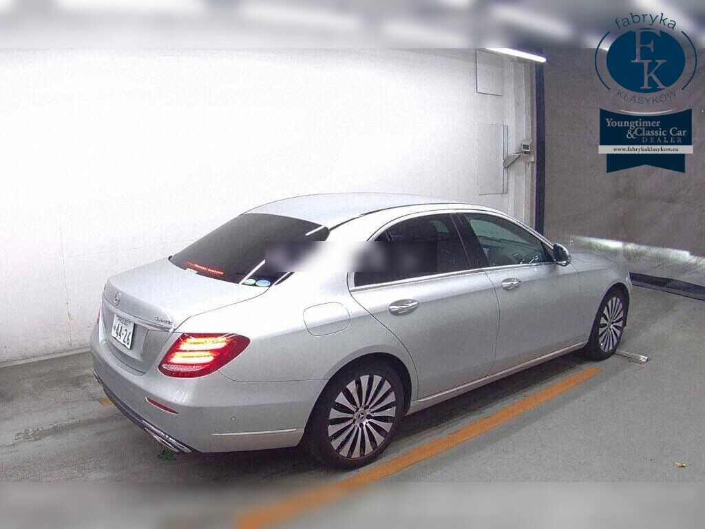 MERCEDES BENZ E-CLASS 4D 4WD E400 4MATIC EXCLUSIVE 2018 - zdjęcie 7