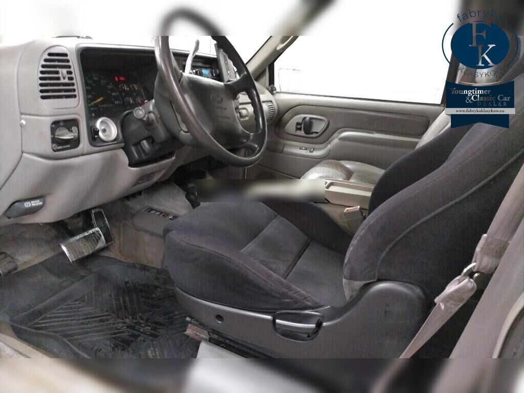 CHEVROLET SUBURBAN 4WD LT 1999 - zdjęcie 5