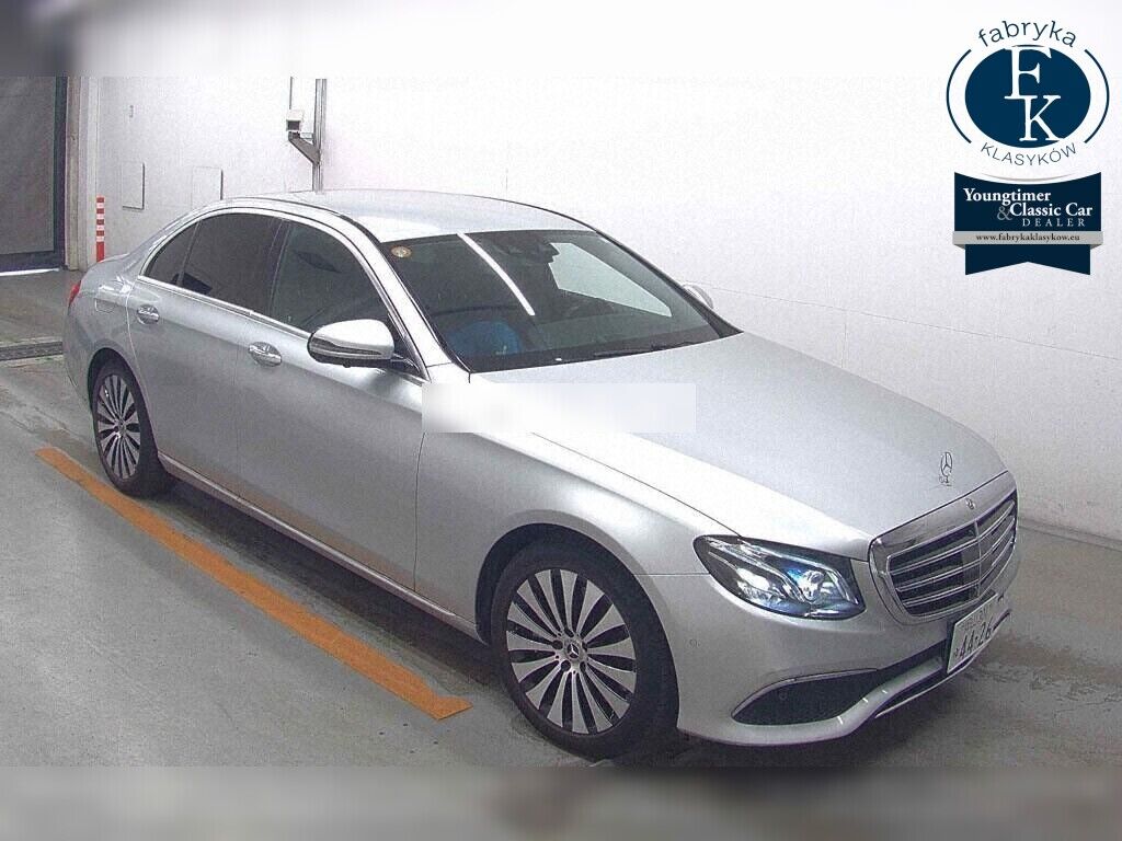 MERCEDES BENZ E-CLASS 4D 4WD E400 4MATIC EXCLUSIVE 2018 - zdjęcie 3