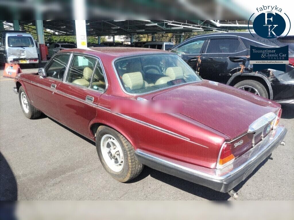 DAIMLER DAIMLER DOUBLE SIX 1990 - zdjęcie 4