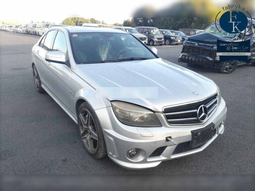 MERCEDES BENZ C-CLASS 4D C63 AMG 2009 - zdjęcie 3