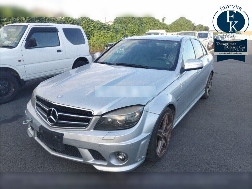 MERCEDES BENZ C-CLASS 4D C63 AMG 2009 - zdjęcie 6